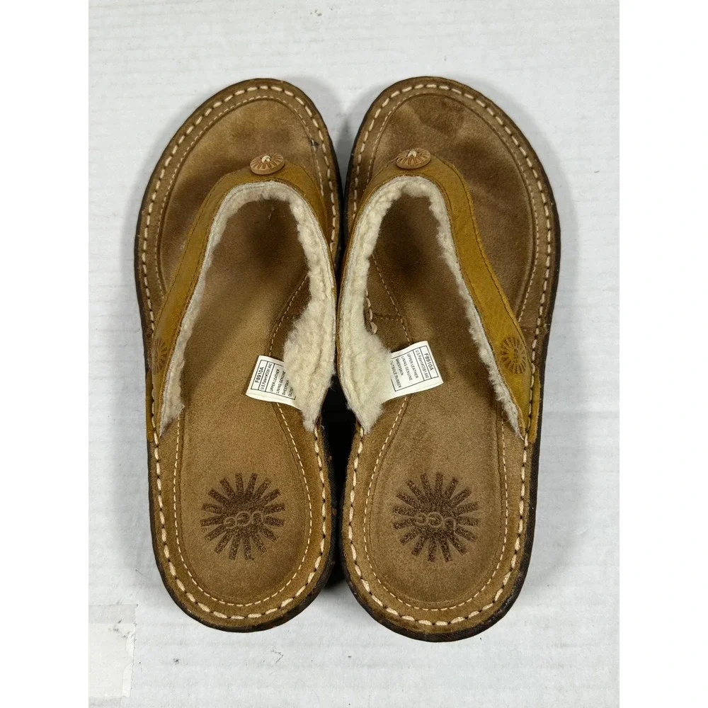 UGG Australia 1791 Leather Shearling Lined Thong Sandals Brown Mens 8 Womens 9.5